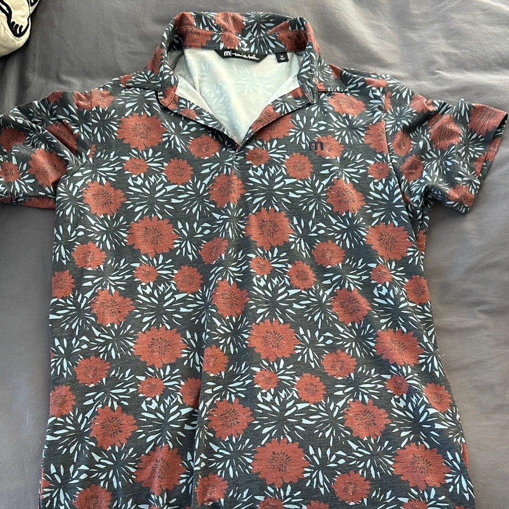 Travis Mathew Red and Gray Floral Casual Shirt